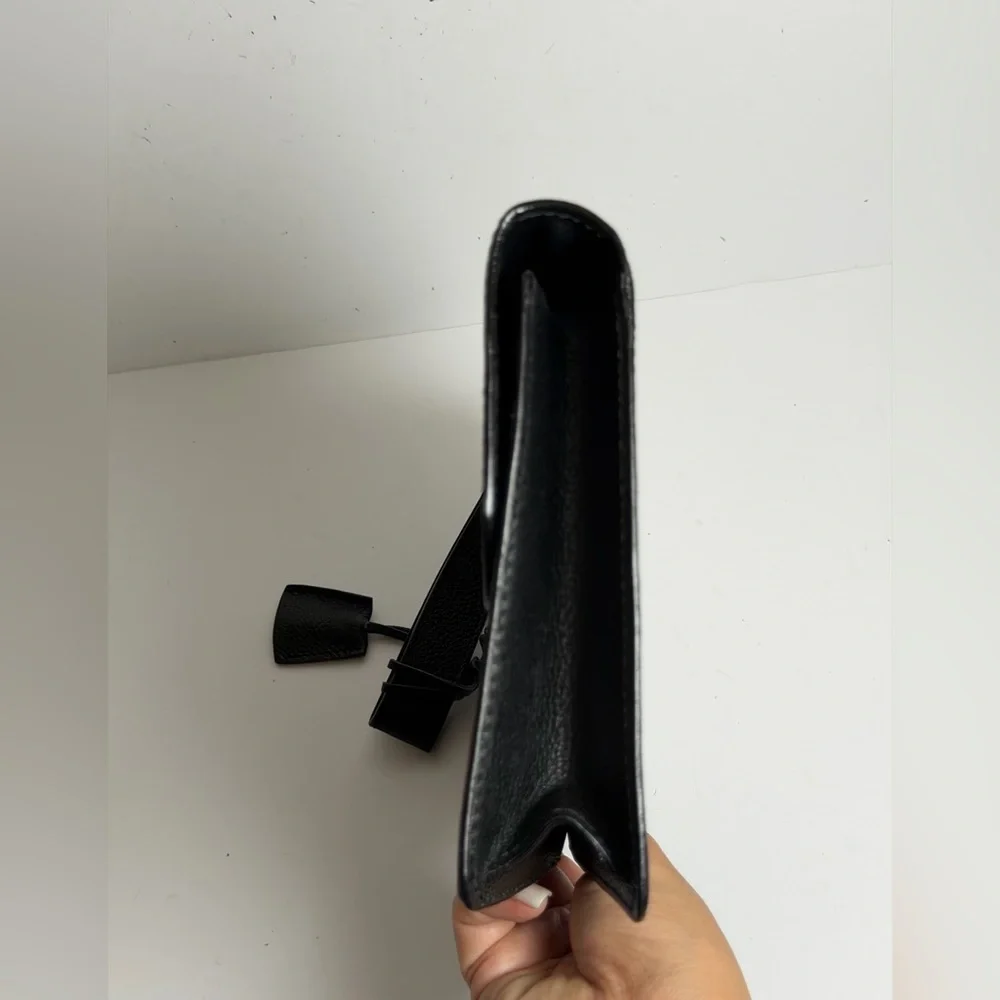 Vintage Givenchy Gentleman Black PebblLeather Pochette Clutch Wristlet Push Lock